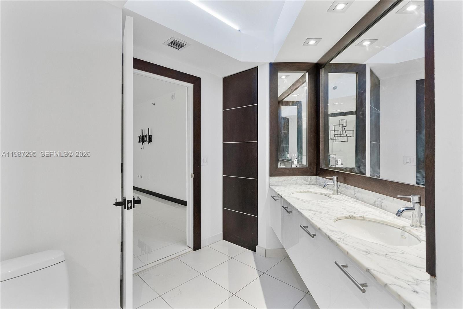 500 BRICKELL WEST CONDO - Residential Lease