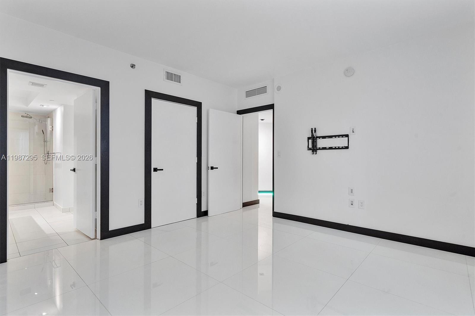 500 BRICKELL WEST CONDO - Residential Lease