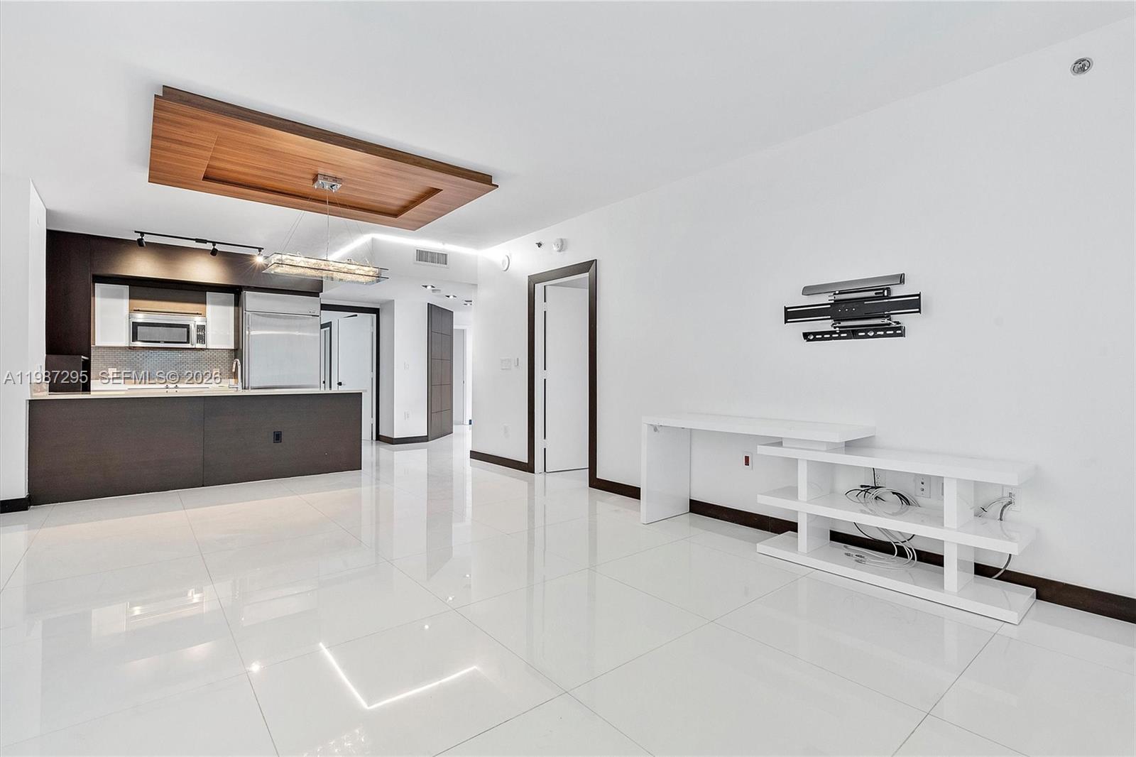 500 BRICKELL WEST CONDO - Residential Lease