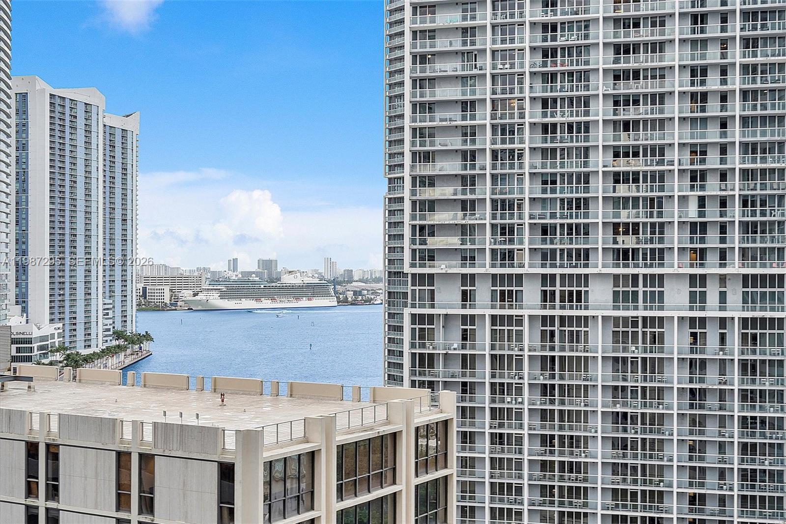 500 BRICKELL WEST CONDO - Residential Lease