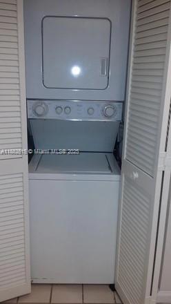UNIVERSITY INN CONDO - Residential Lease