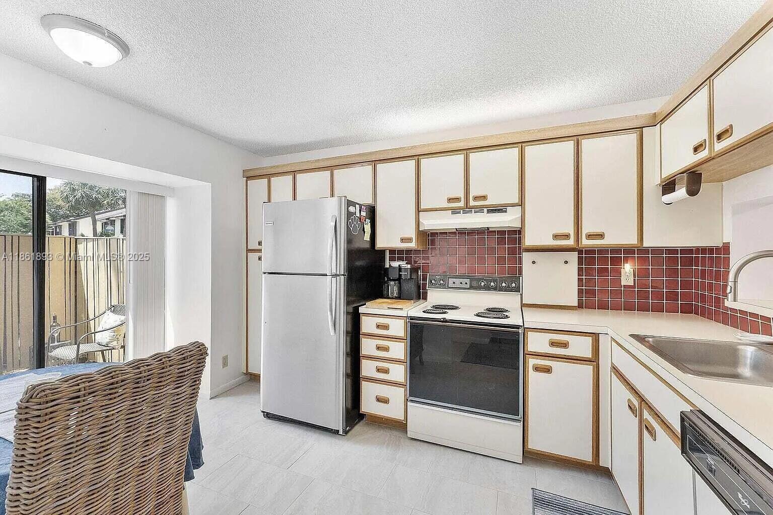 4575 S Carambola Cir S 27206