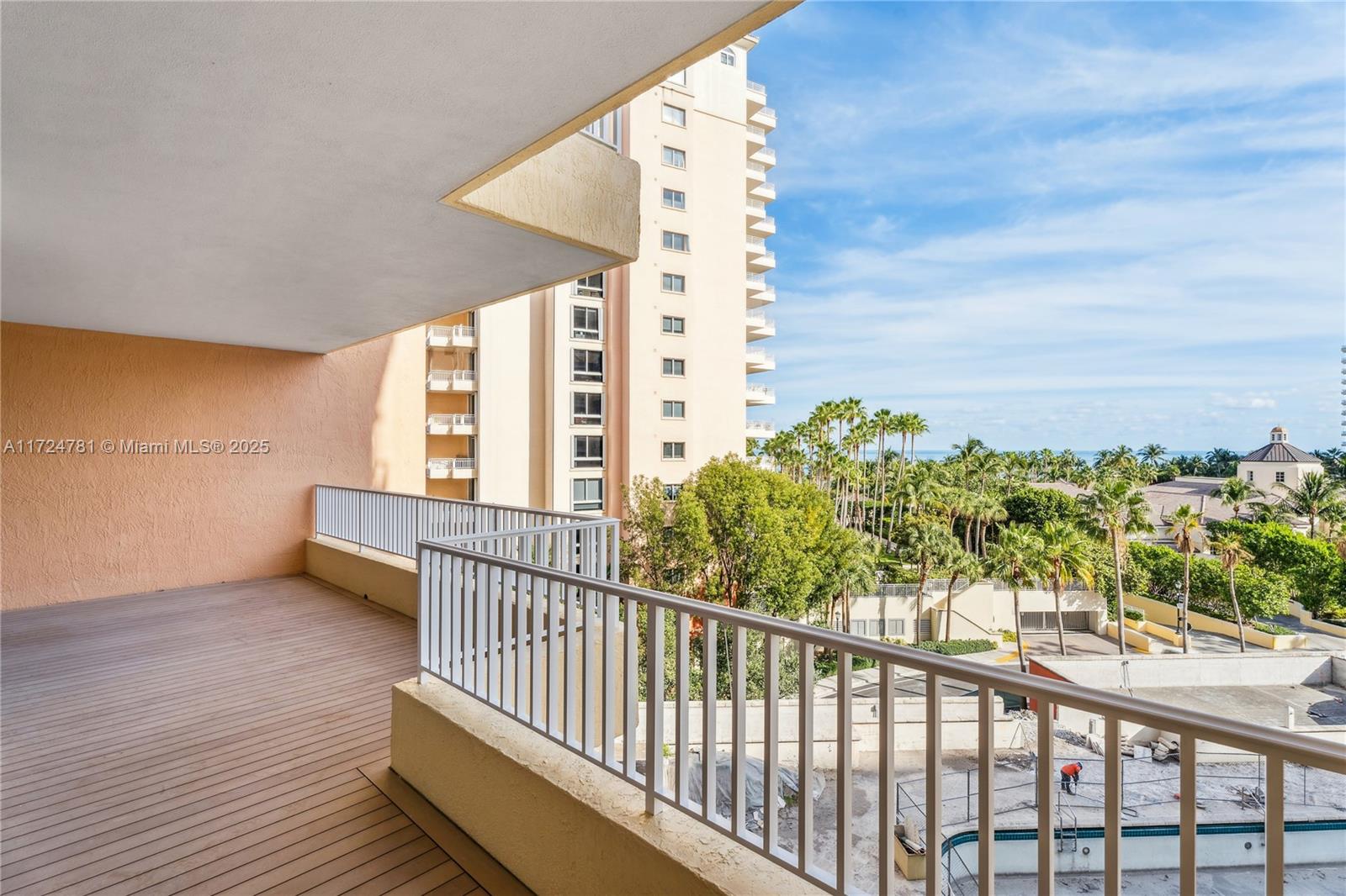 CLUB TOWER THREE CONDO - Residential