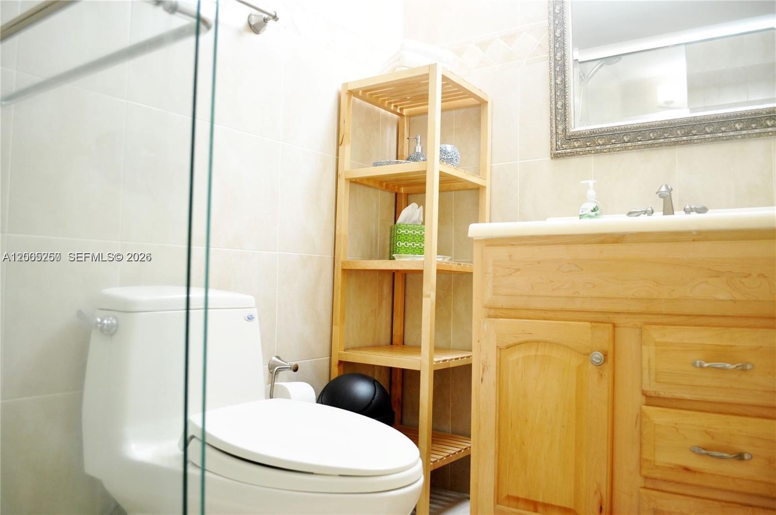 THE DECOPLAGE CONDO - Residential Lease