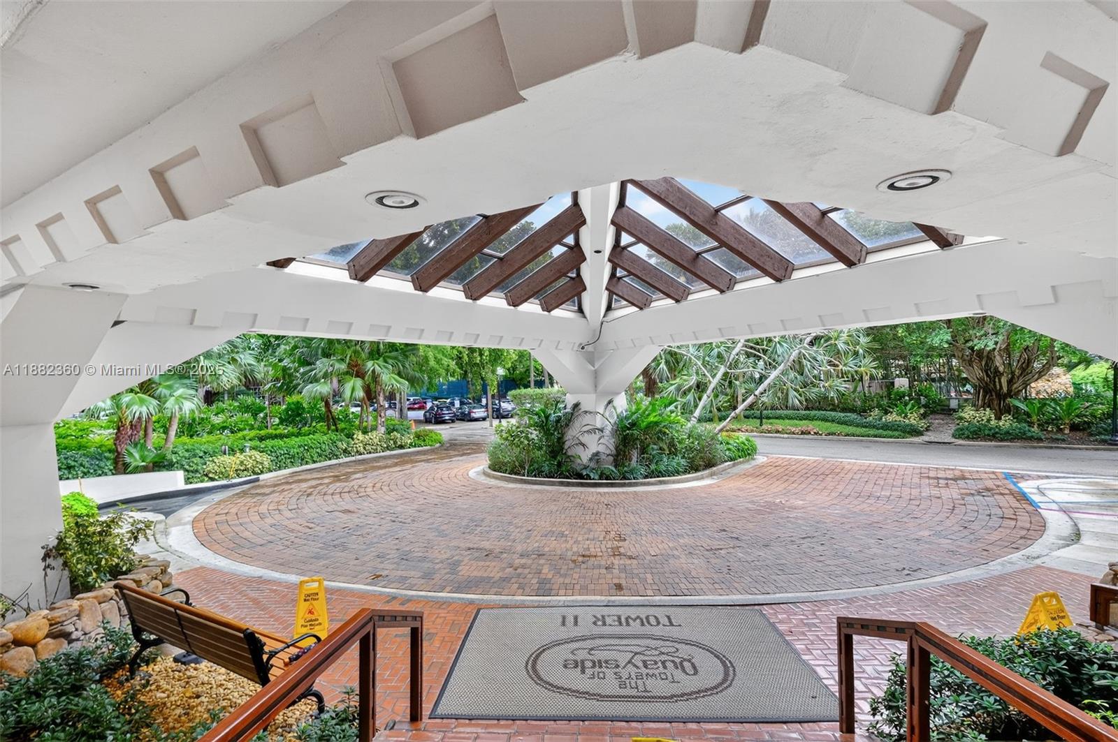 TOWERS OF QUAYSIDE CONDO - Residential Lease