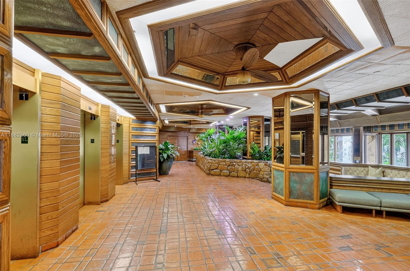 TOWERS OF QUAYSIDE CONDO - Residential Lease