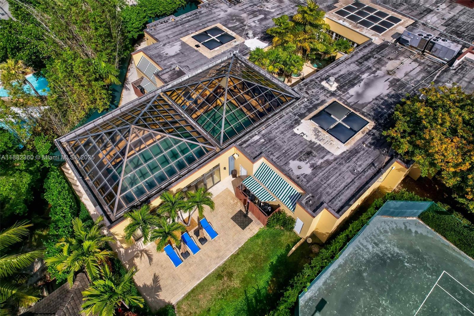 TOWERS OF QUAYSIDE CONDO - Residential Lease