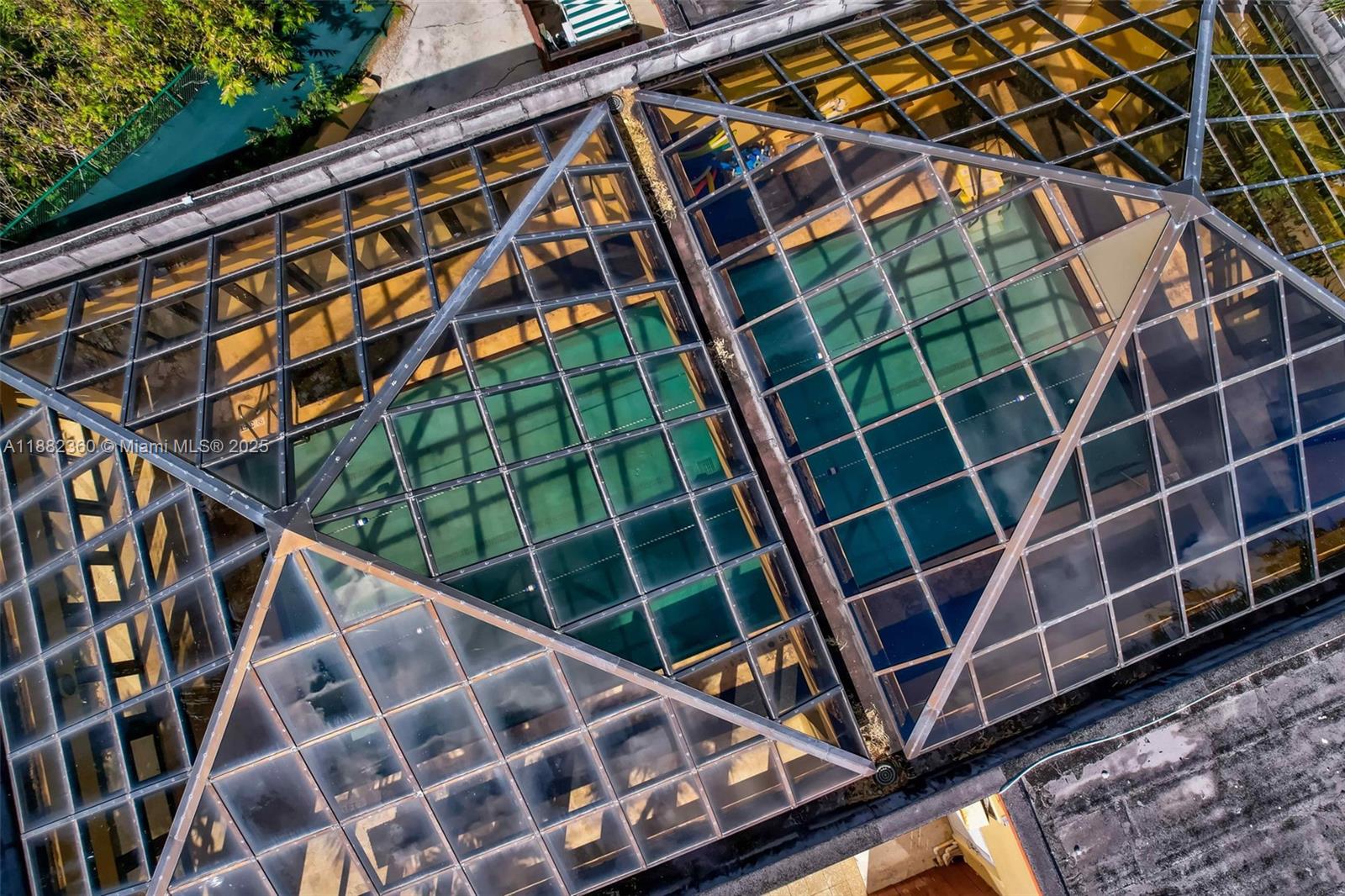 TOWERS OF QUAYSIDE CONDO - Residential Lease