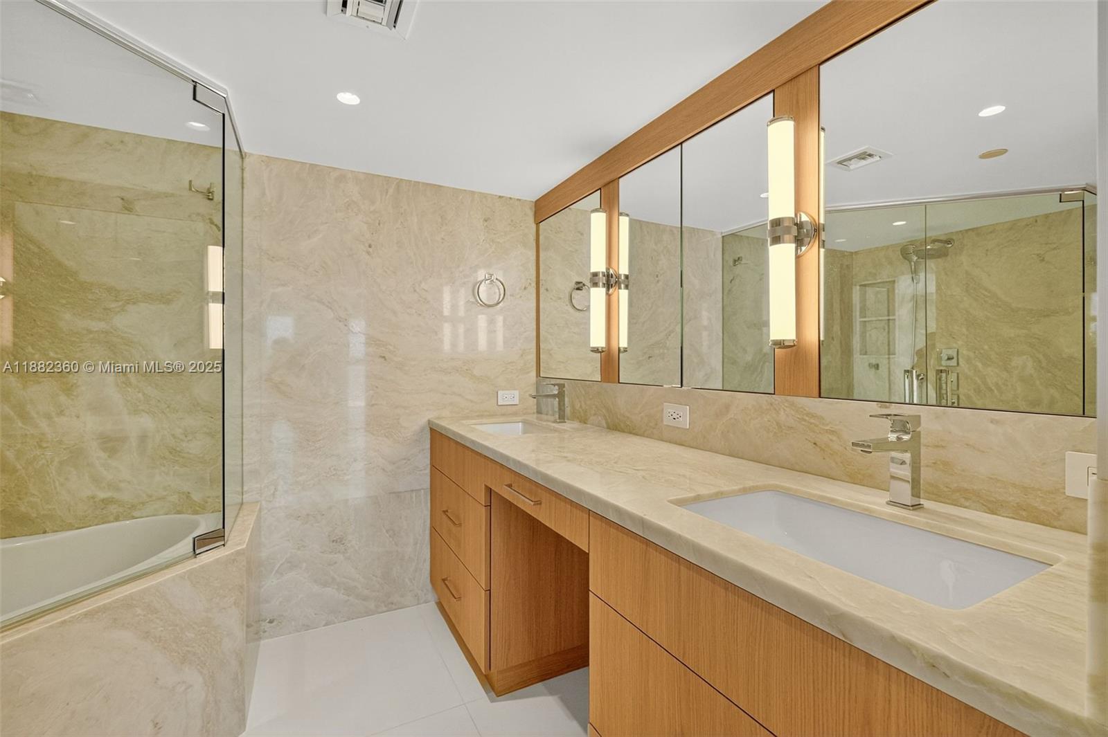 TOWERS OF QUAYSIDE CONDO - Residential Lease