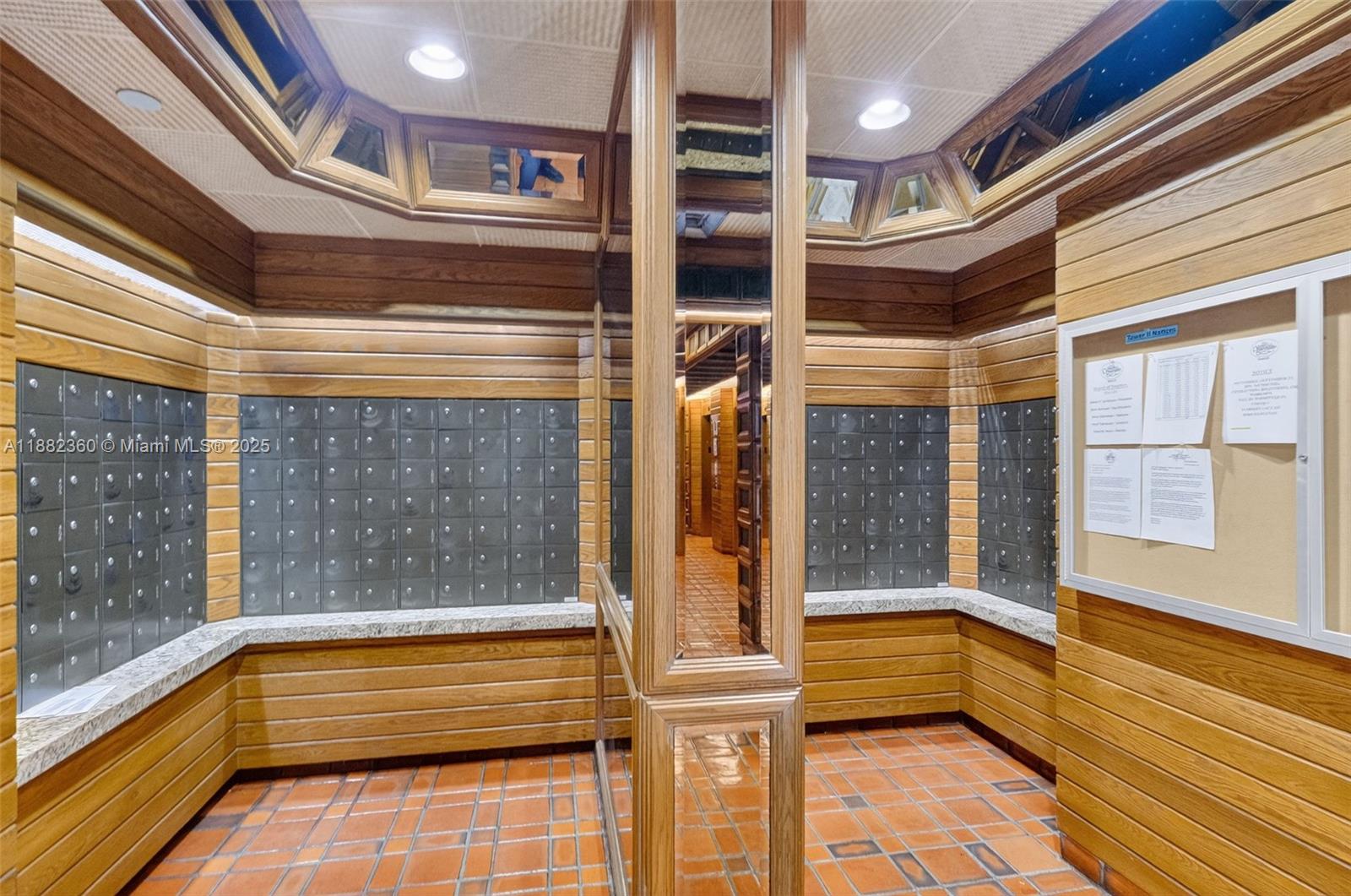 TOWERS OF QUAYSIDE CONDO - Residential Lease