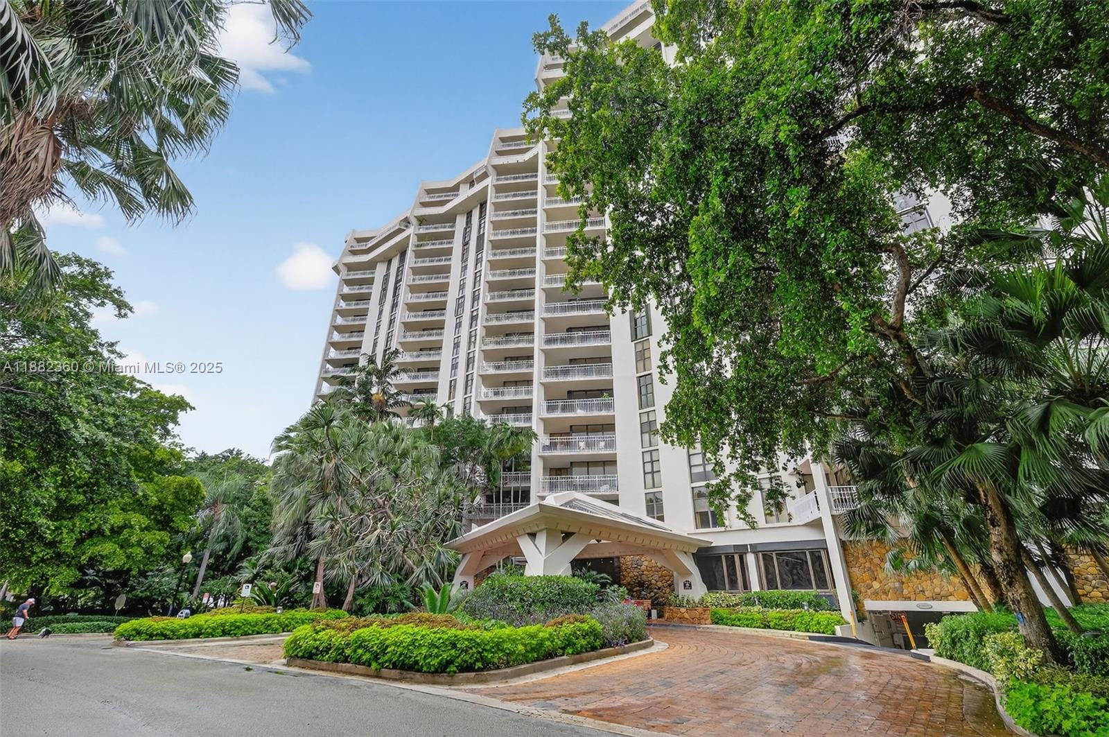 TOWERS OF QUAYSIDE CONDO - Residential Lease