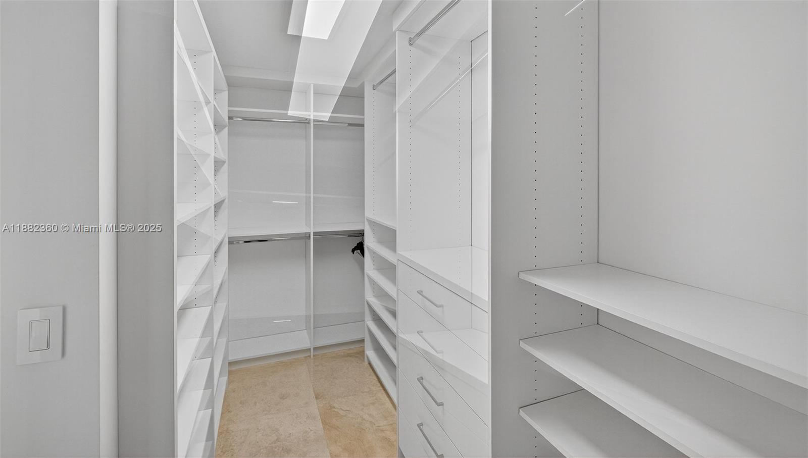 TOWERS OF QUAYSIDE CONDO - Residential Lease