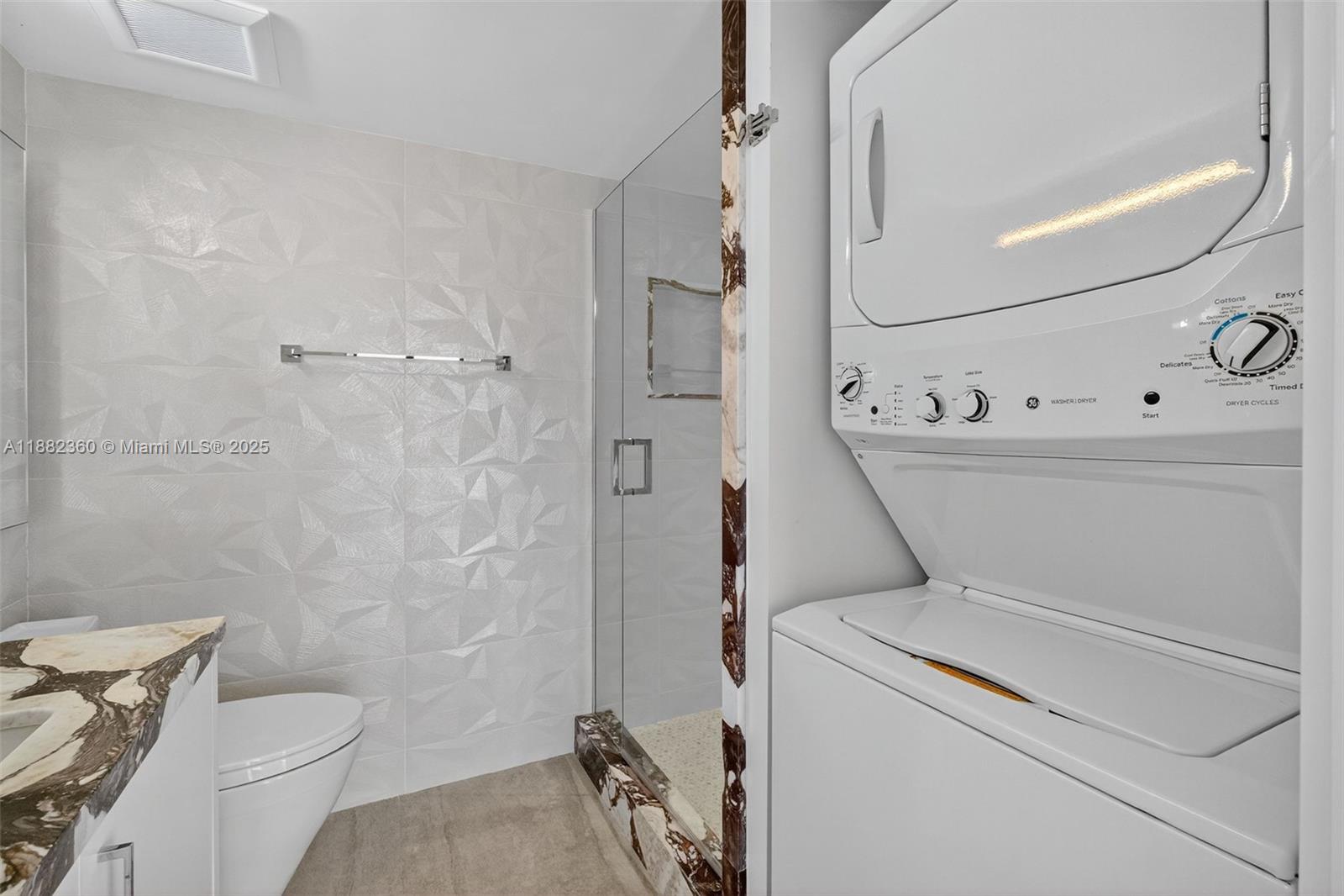 TOWERS OF QUAYSIDE CONDO - Residential Lease