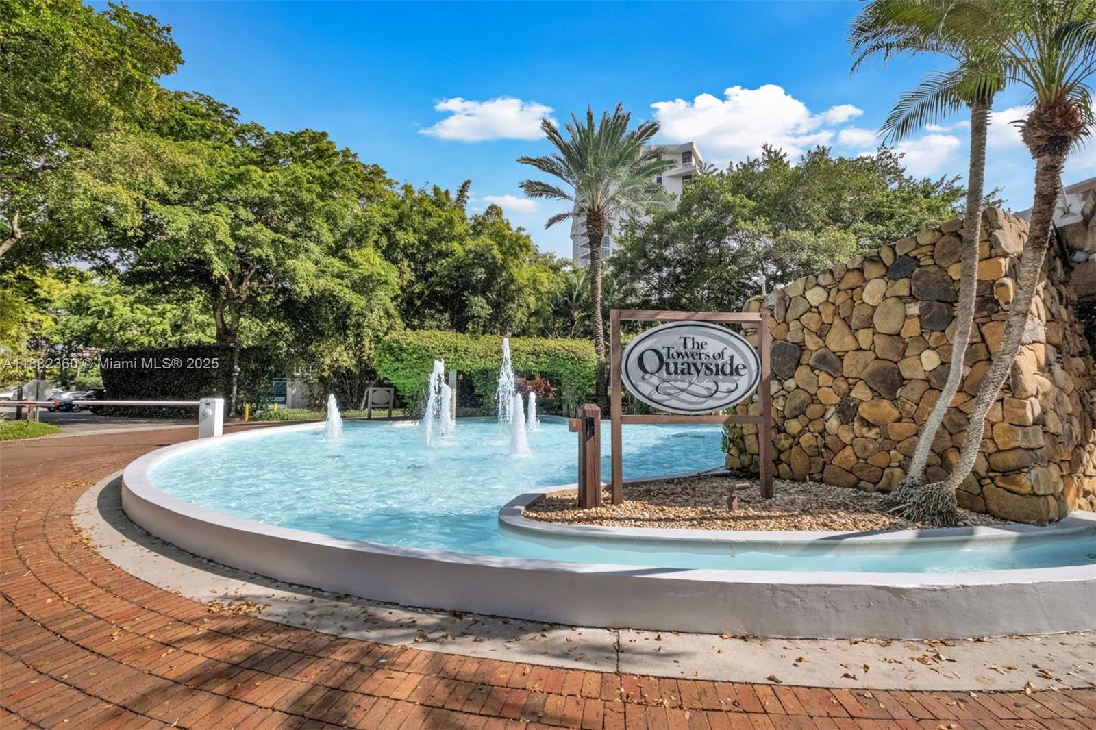 TOWERS OF QUAYSIDE CONDO - Residential Lease