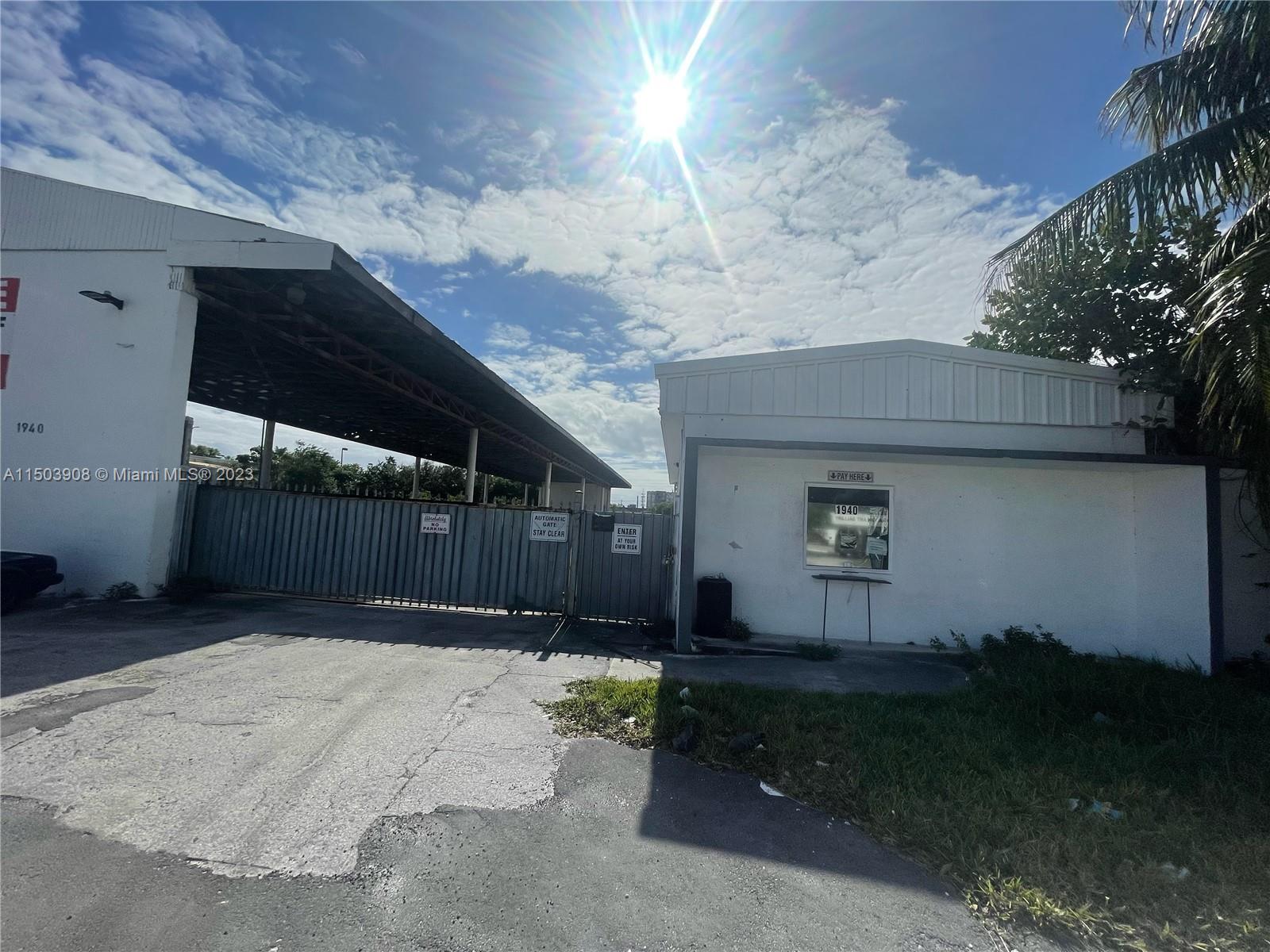 Immediately Available +/- 40,000 +/- 900 SF Office Space, Zoning = B-4. Uses include but are not limited to: Industrial Intensive, Heavy/Light Manufacturing, and Warehousing/Storage Paved Lot Fully secured parking (fenced, privacy landscape) Close proximity to West Dixie Hwy, US-1, Palmetto Expy Walking distance to several restaurants and amenities.