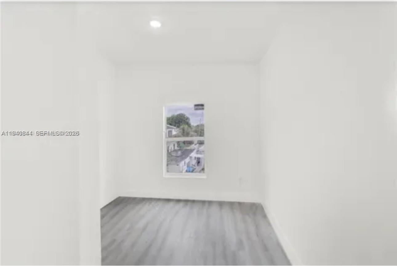 LIBERTY CITY - Residential Lease