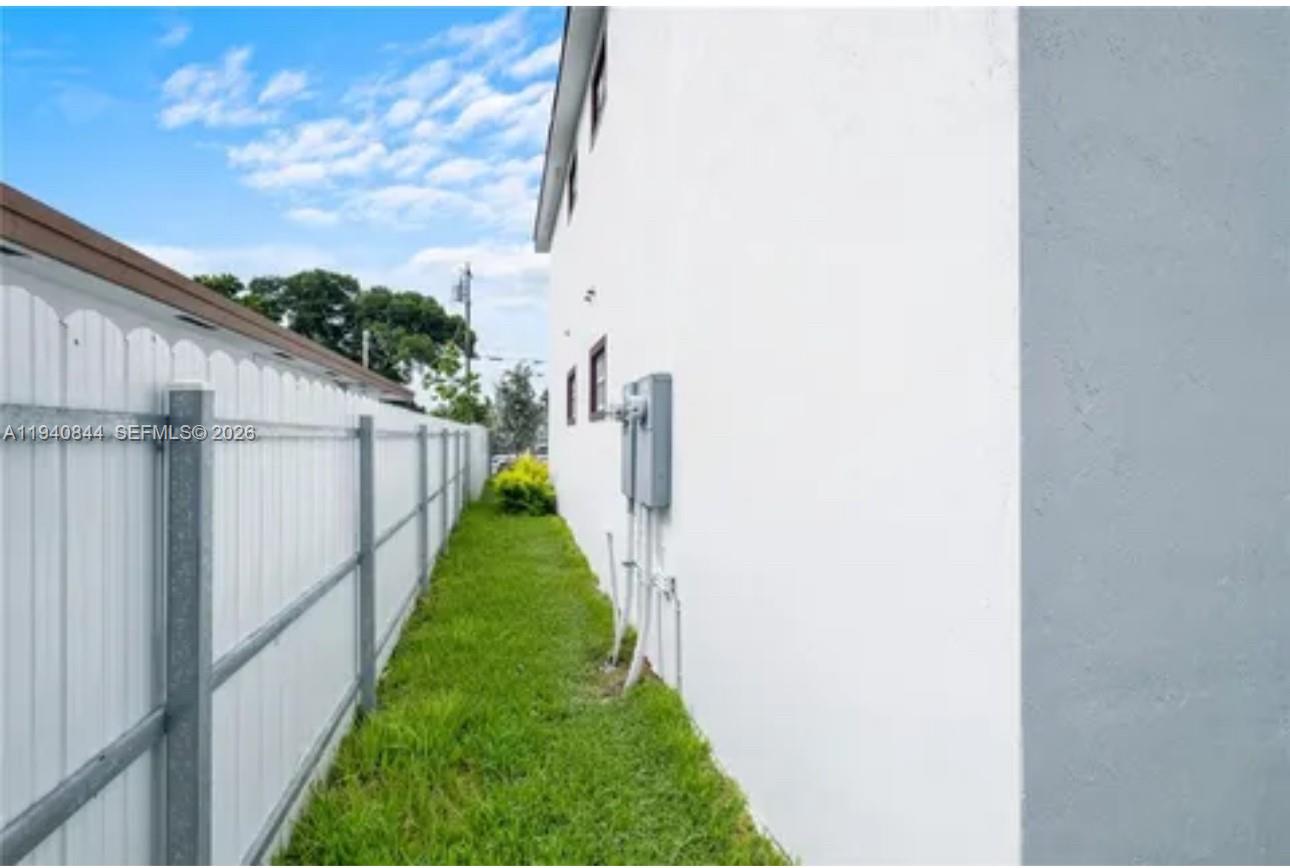 LIBERTY CITY - Residential Lease