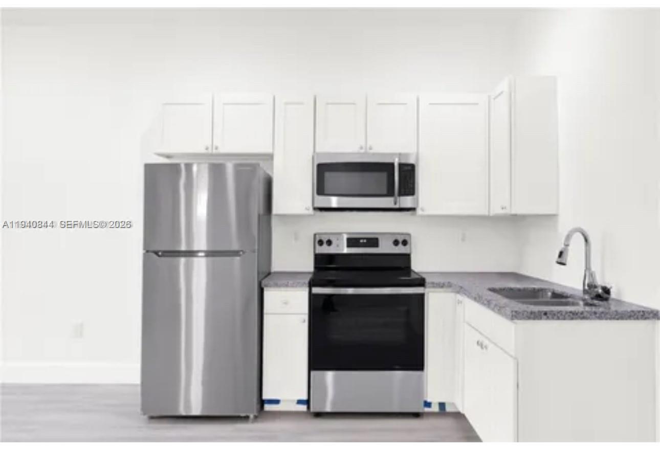 LIBERTY CITY - Residential Lease