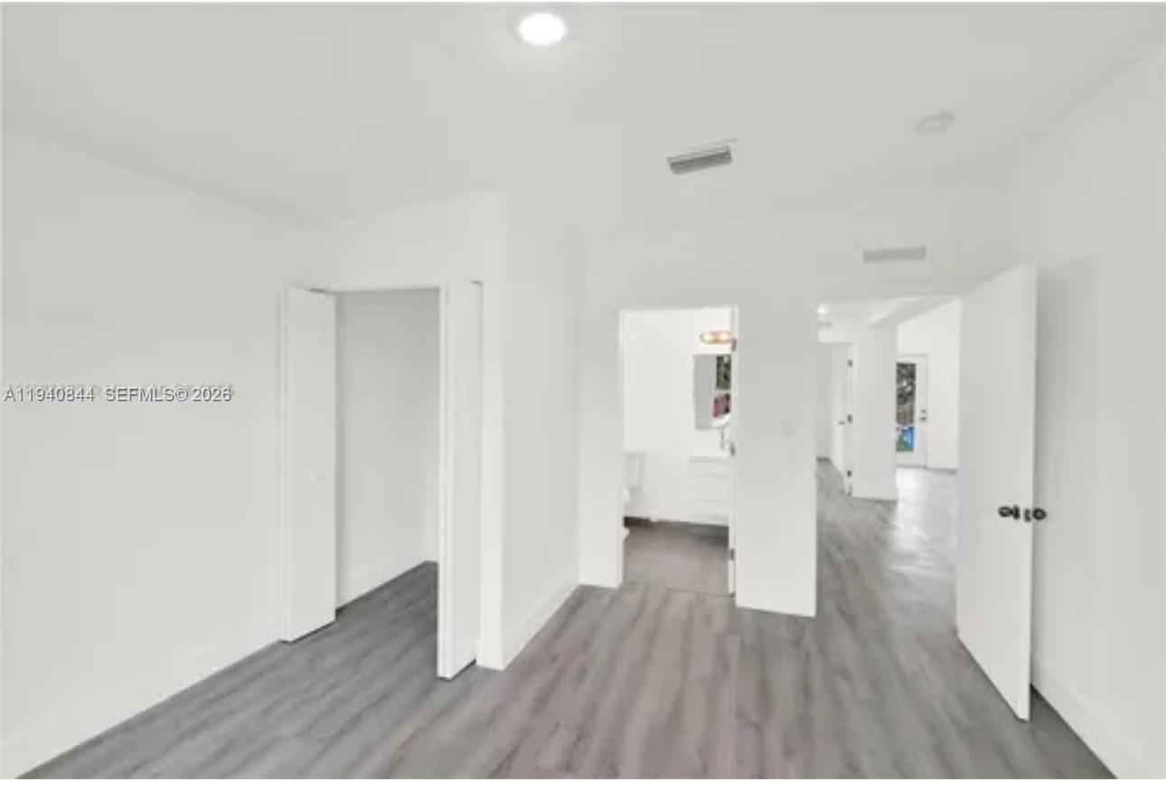 LIBERTY CITY - Residential Lease