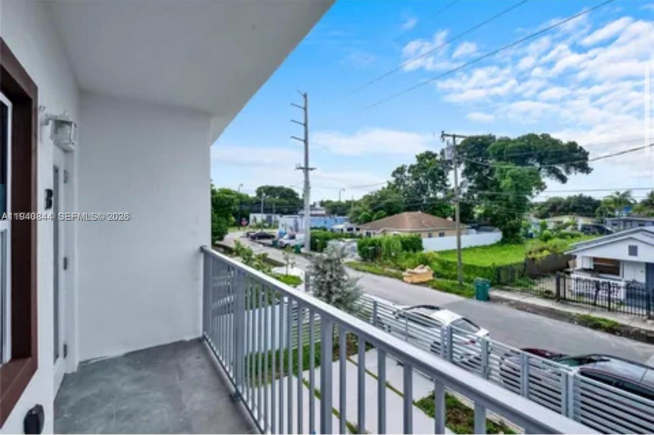 LIBERTY CITY - Residential Lease