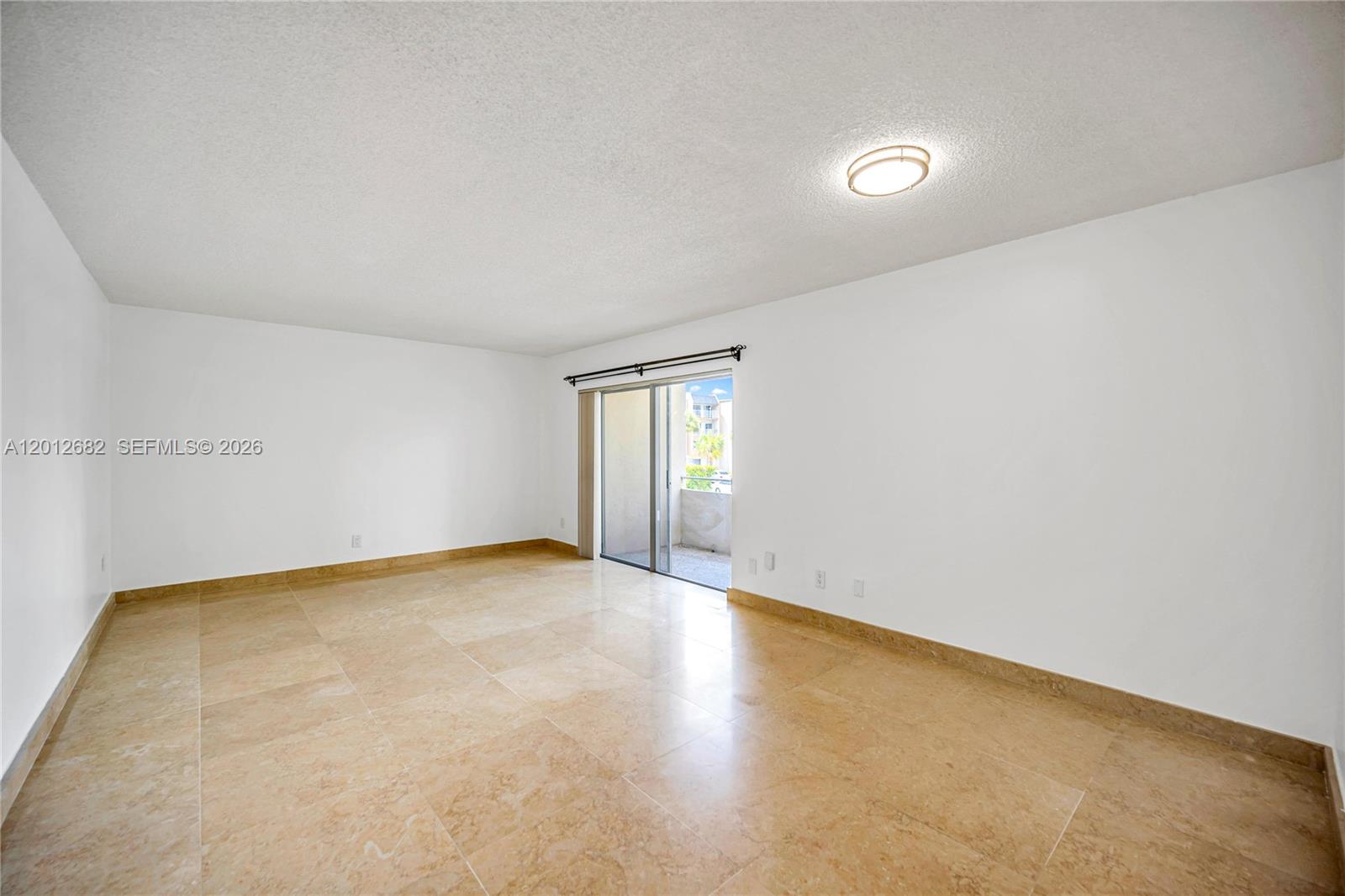 KINGS CREEK SO CONDO - Residential Lease