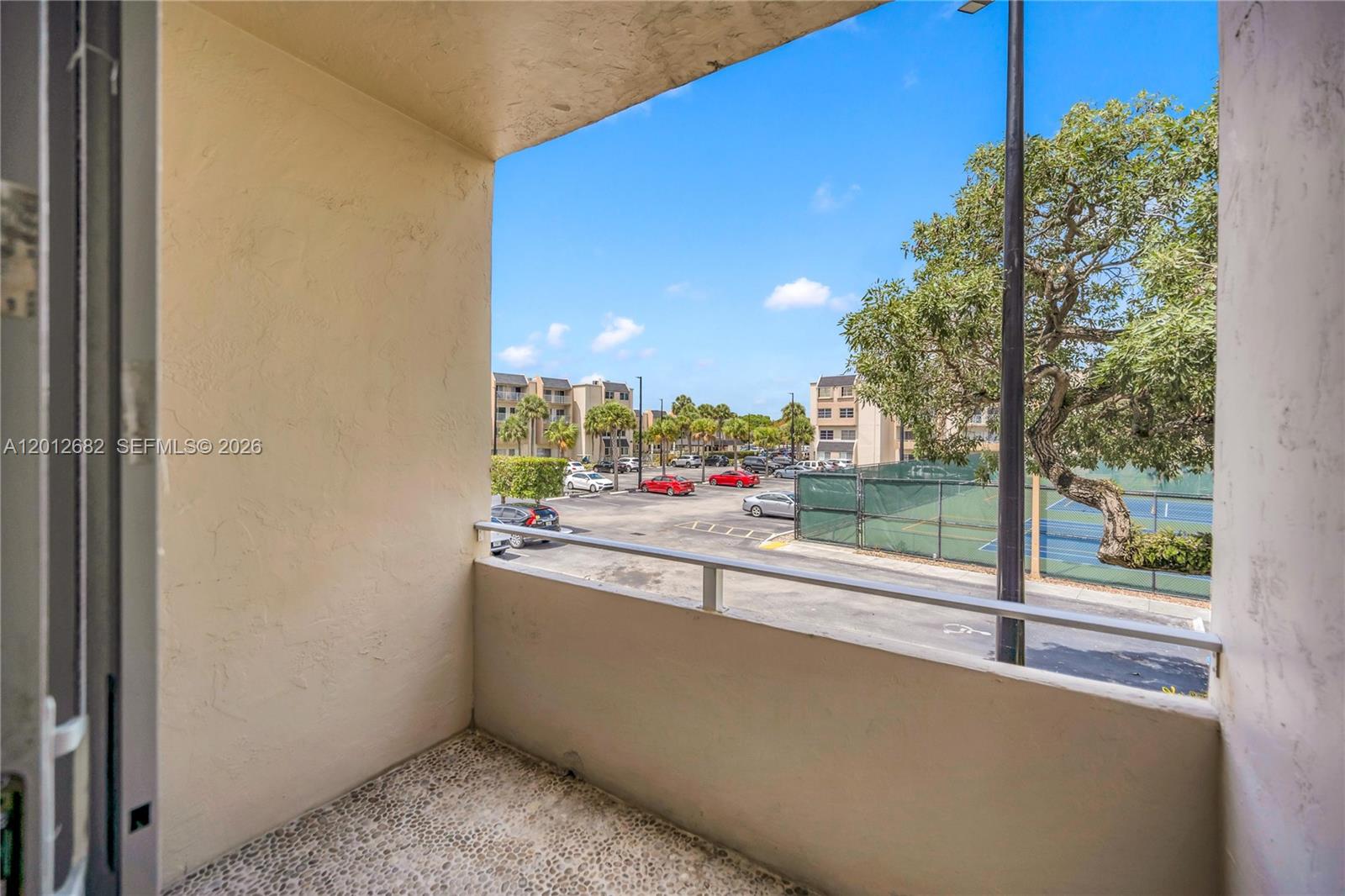 KINGS CREEK SO CONDO - Residential Lease