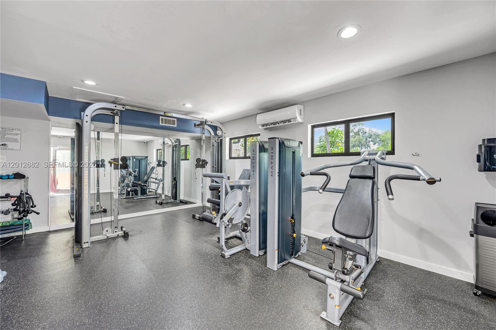 KINGS CREEK SO CONDO - Residential Lease