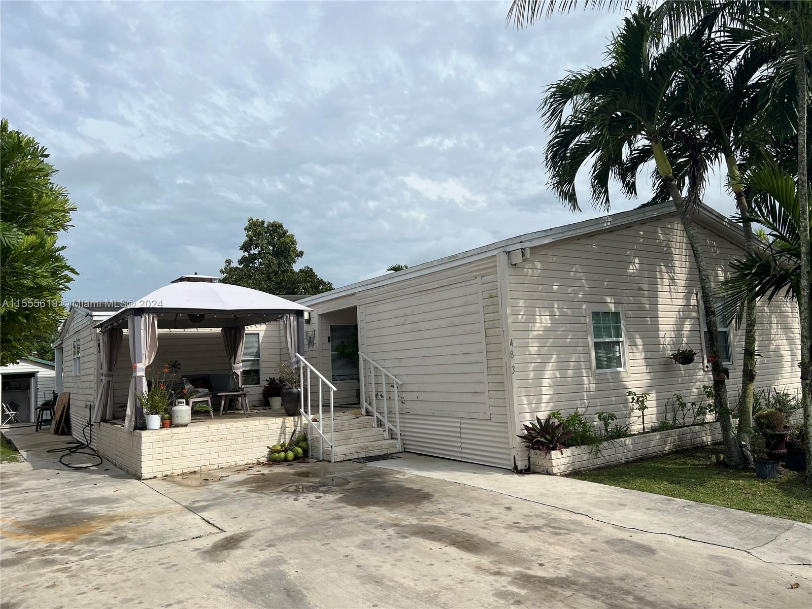 Property for Sale at 19800 Sw 180th Ave Lot 483 Ave, Miami, Broward County, Florida - Bedrooms: 4 
Bathrooms: 2  - $329,000