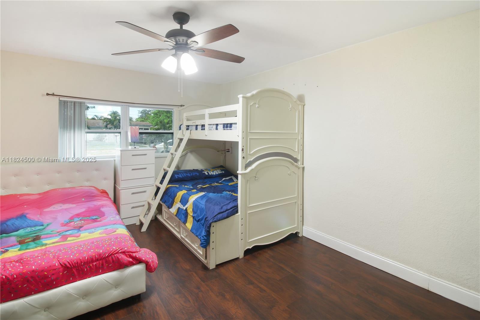 LINWOOD GARDENS - Residential