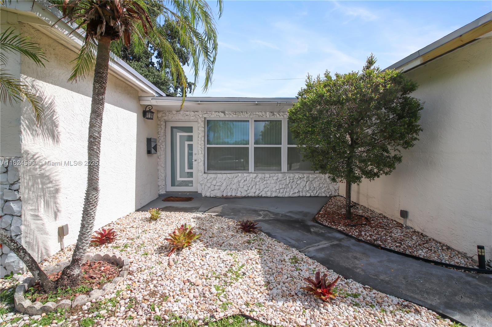 LINWOOD GARDENS - Residential