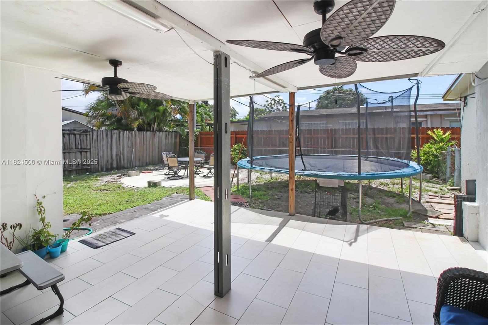 LINWOOD GARDENS - Residential