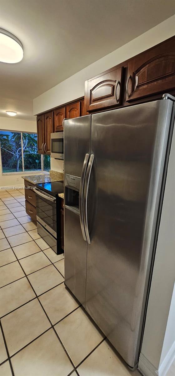 PARC COURT CONDO - Residential Lease