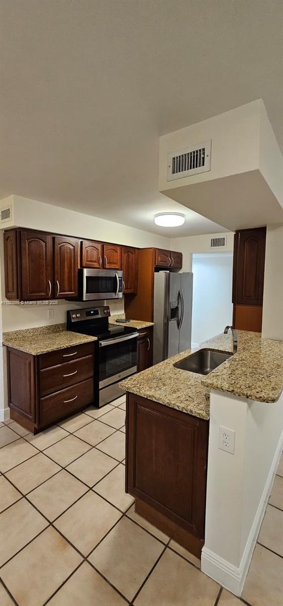 PARC COURT CONDO - Residential Lease