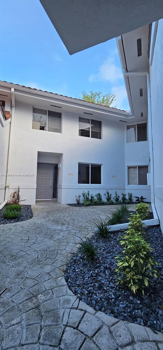 PARC COURT CONDO - Residential Lease