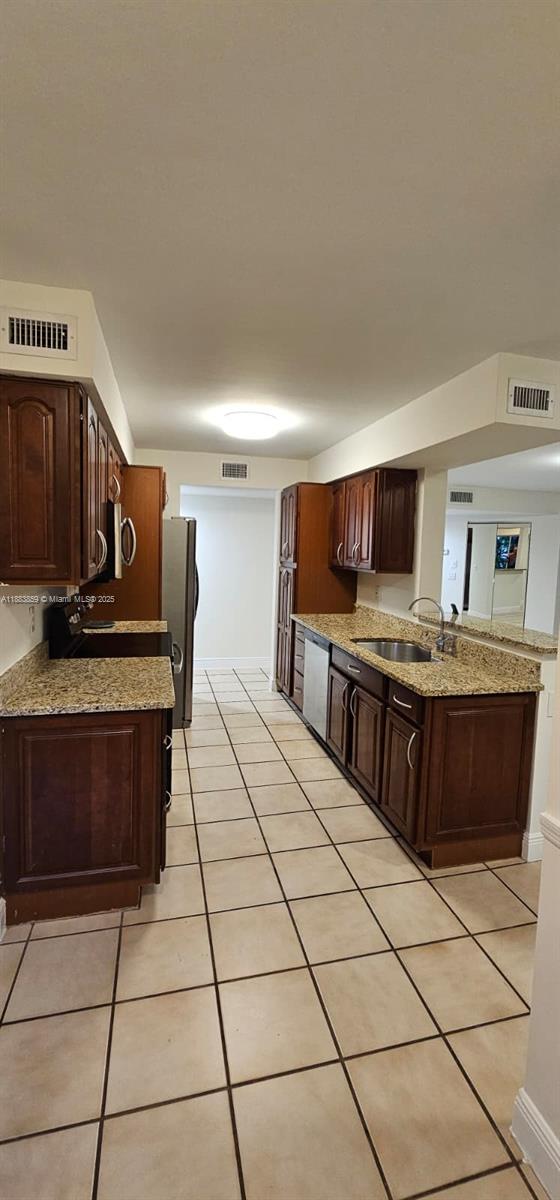 PARC COURT CONDO - Residential Lease