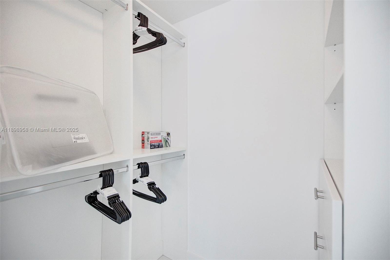 1300 S MIAMI AVENUE CONDO - Residential