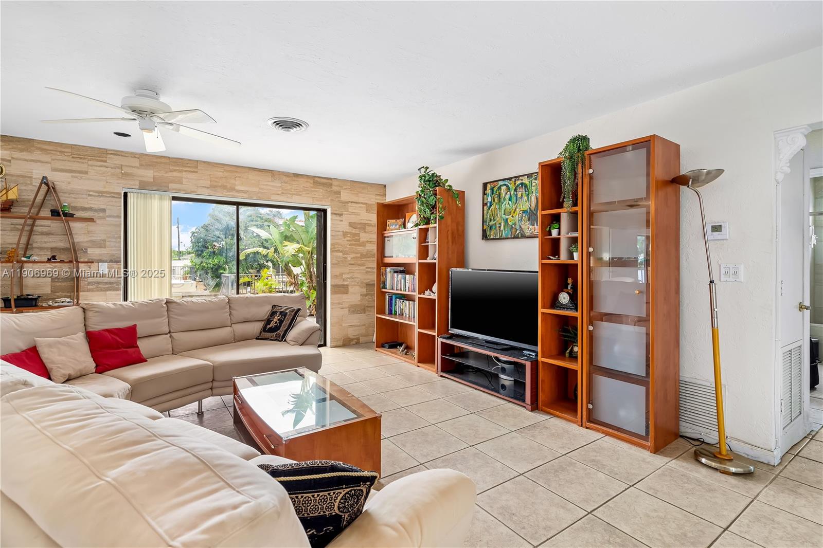 HARBOR VILLAGE SEC I - Residential Lease