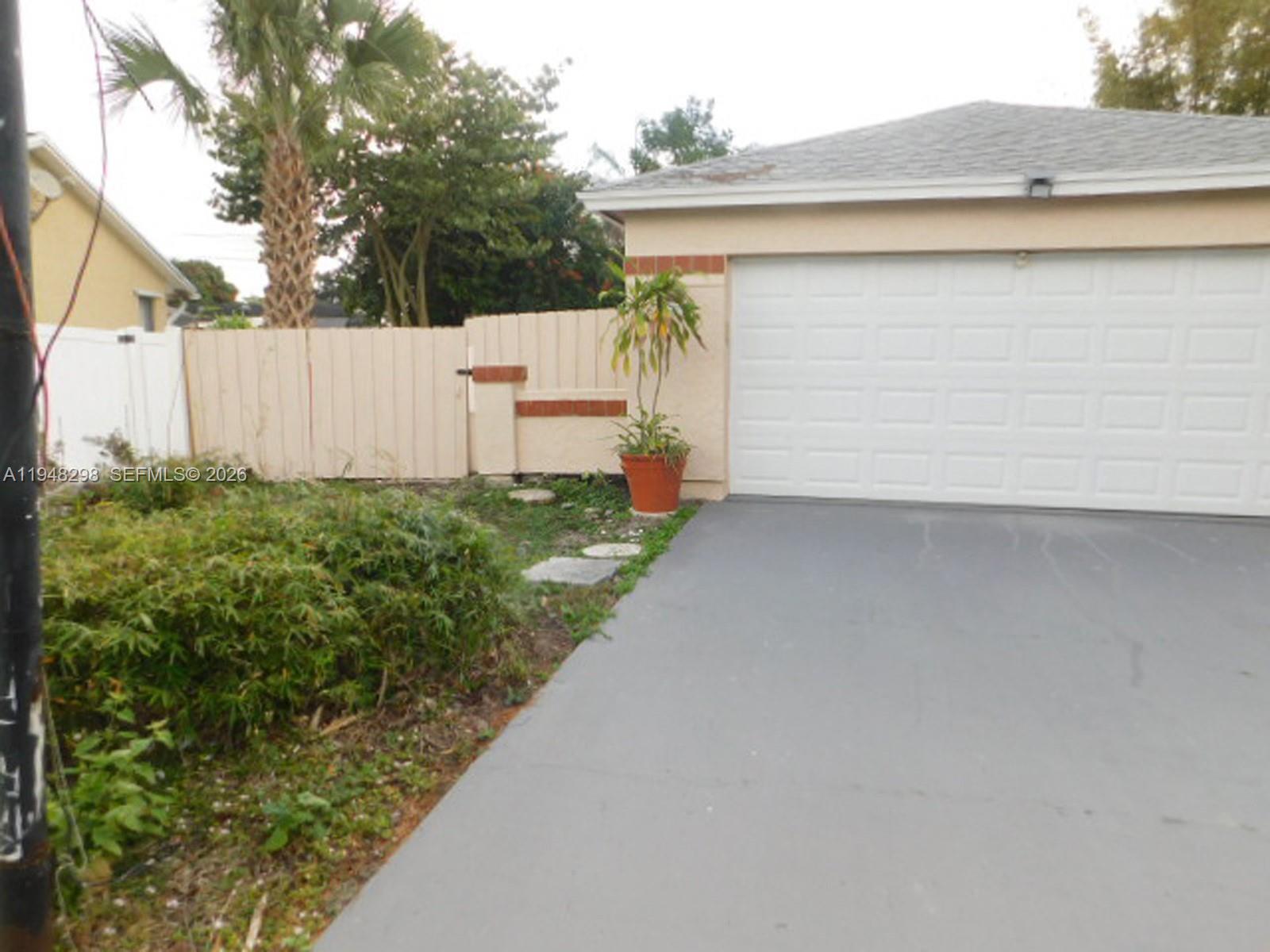 Port St Lucie Section 14 - Residential