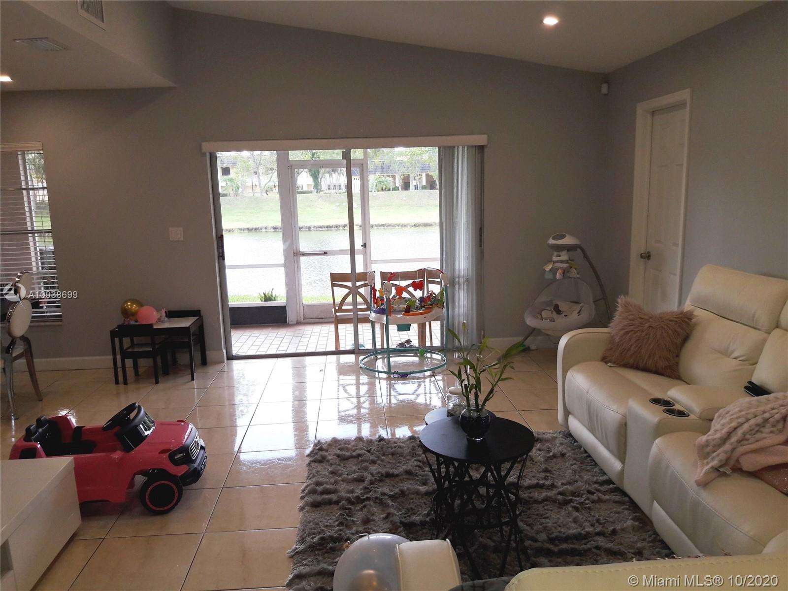 WATERSIDE - Residential