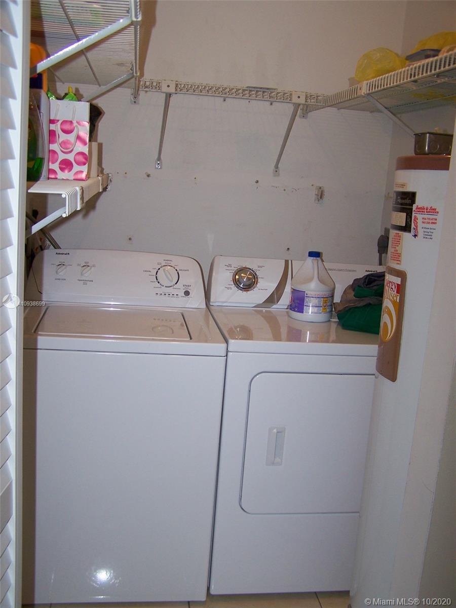 WATERSIDE - Residential