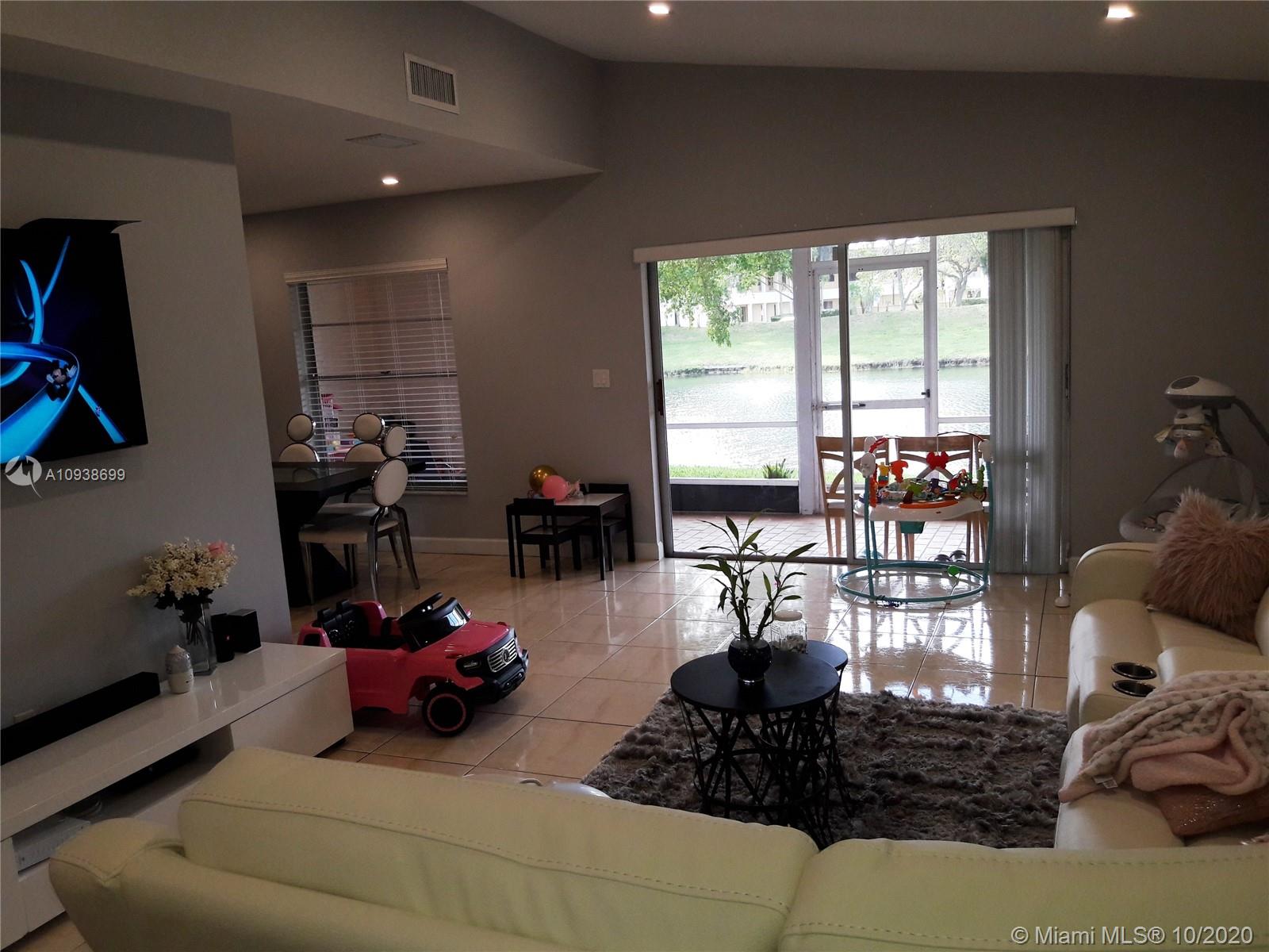 WATERSIDE - Residential