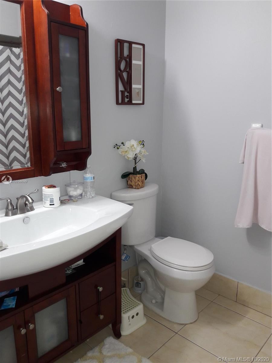 WATERSIDE - Residential