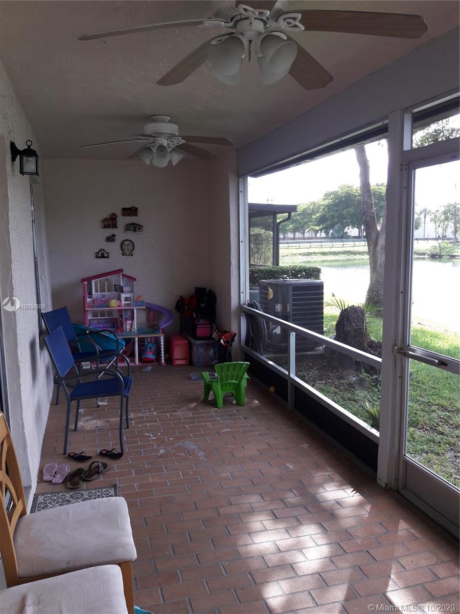 WATERSIDE - Residential