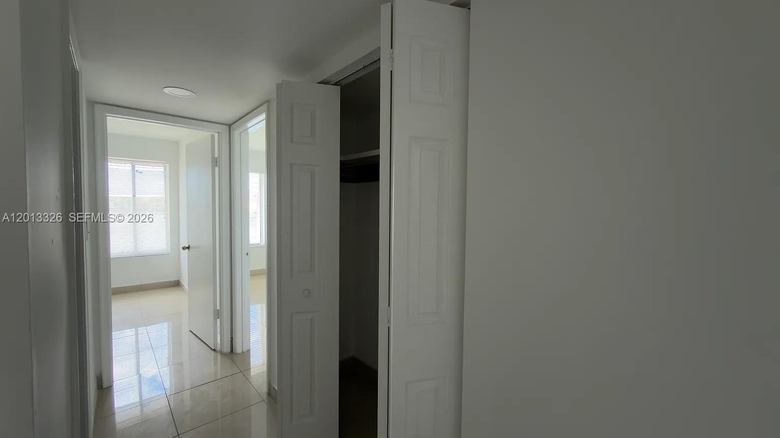 LAGUNA CONDO - Residential Lease