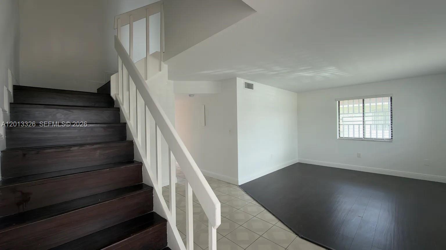 LAGUNA CONDO - Residential Lease