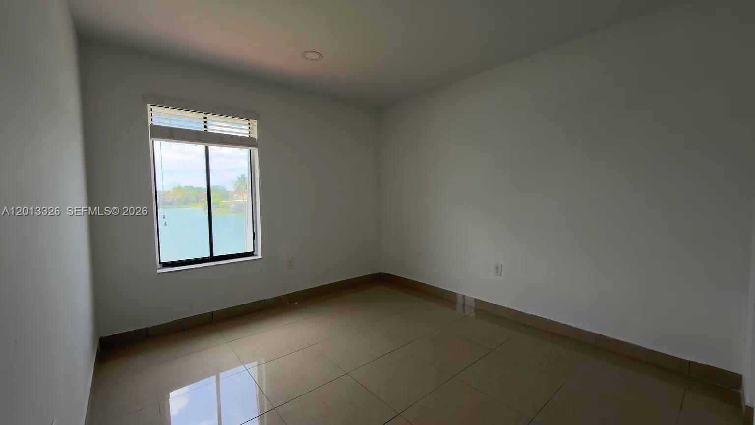LAGUNA CONDO - Residential Lease