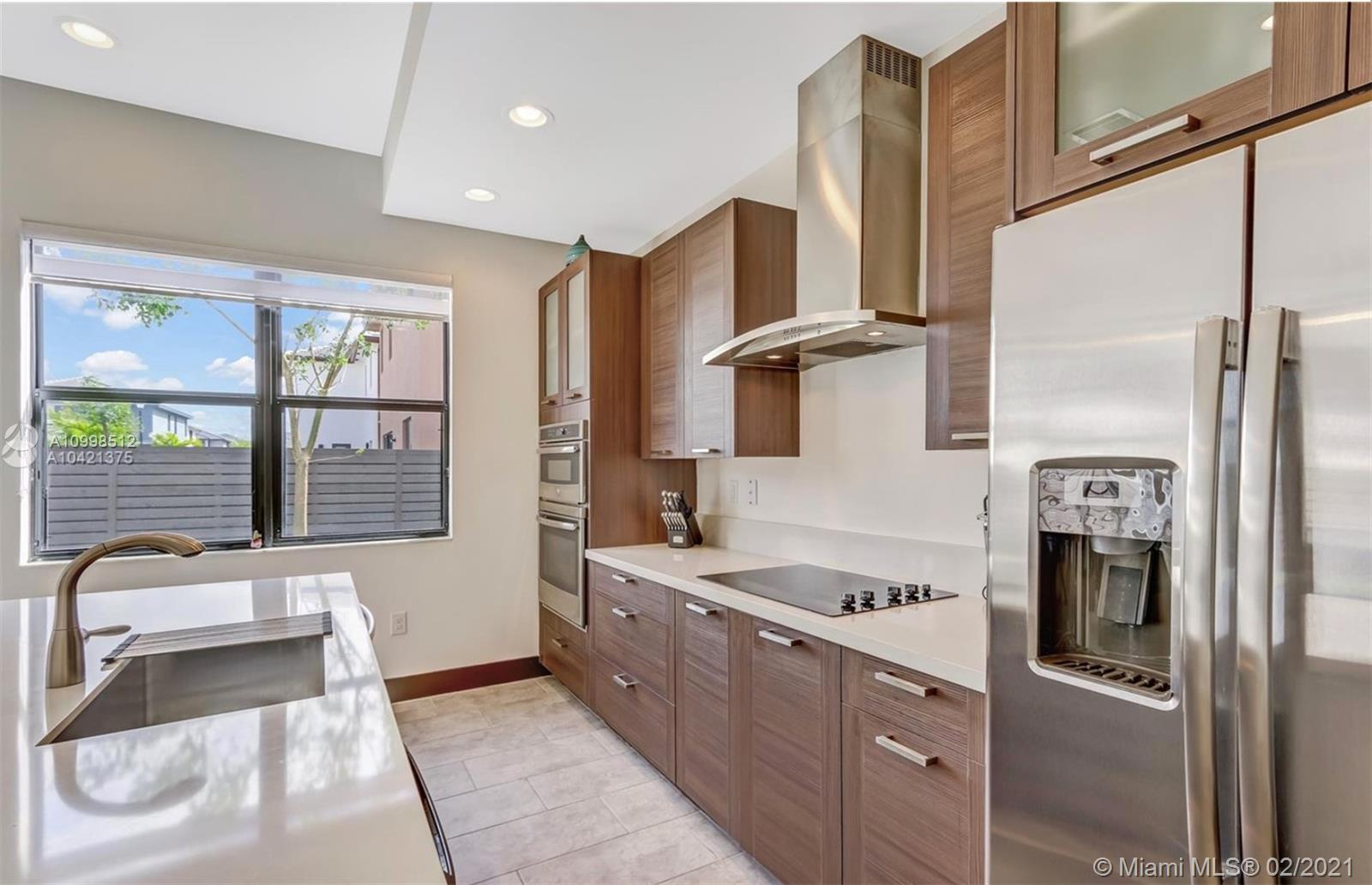 CRESTVIEW WEST - Residential