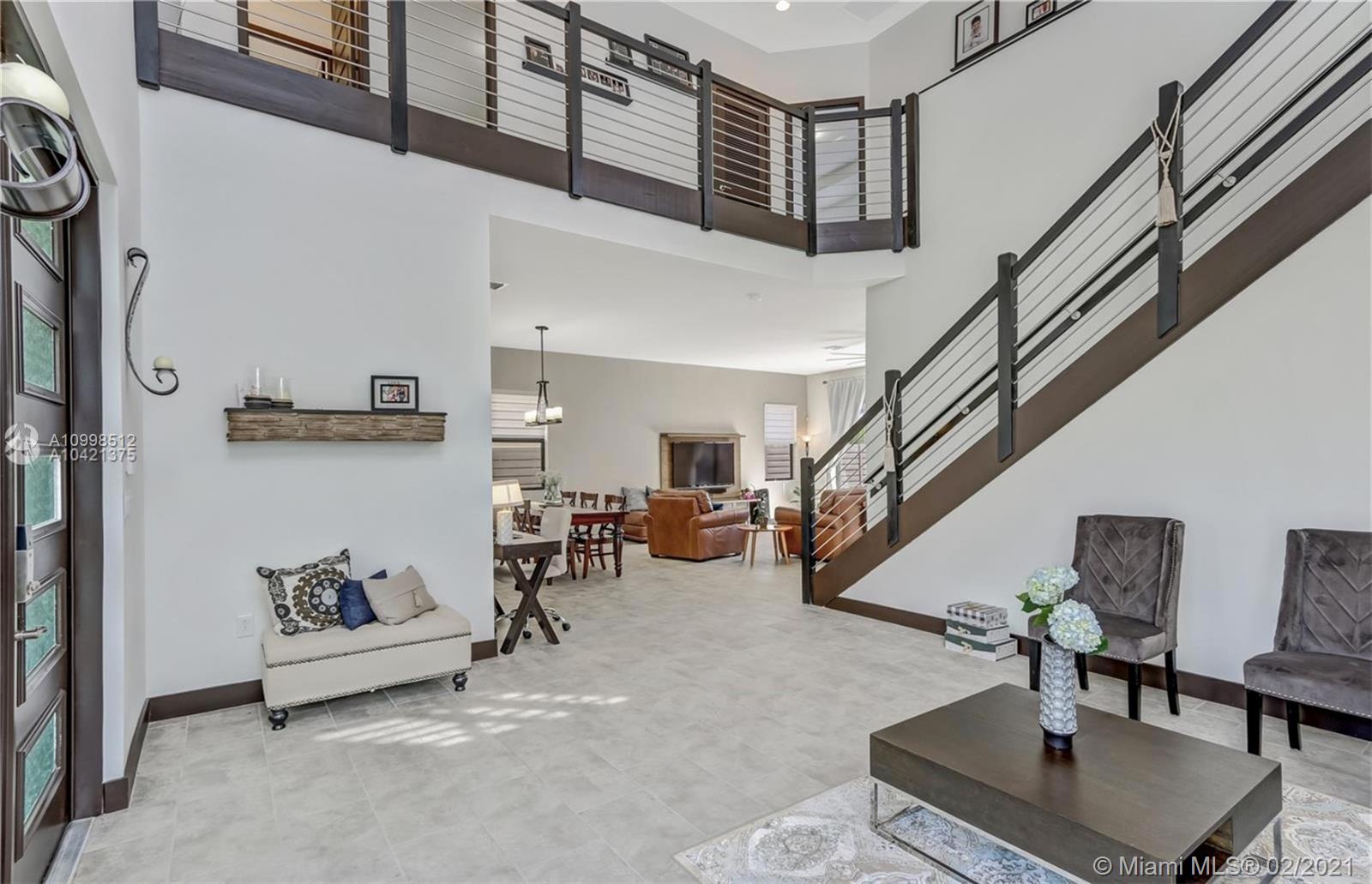 CRESTVIEW WEST - Residential