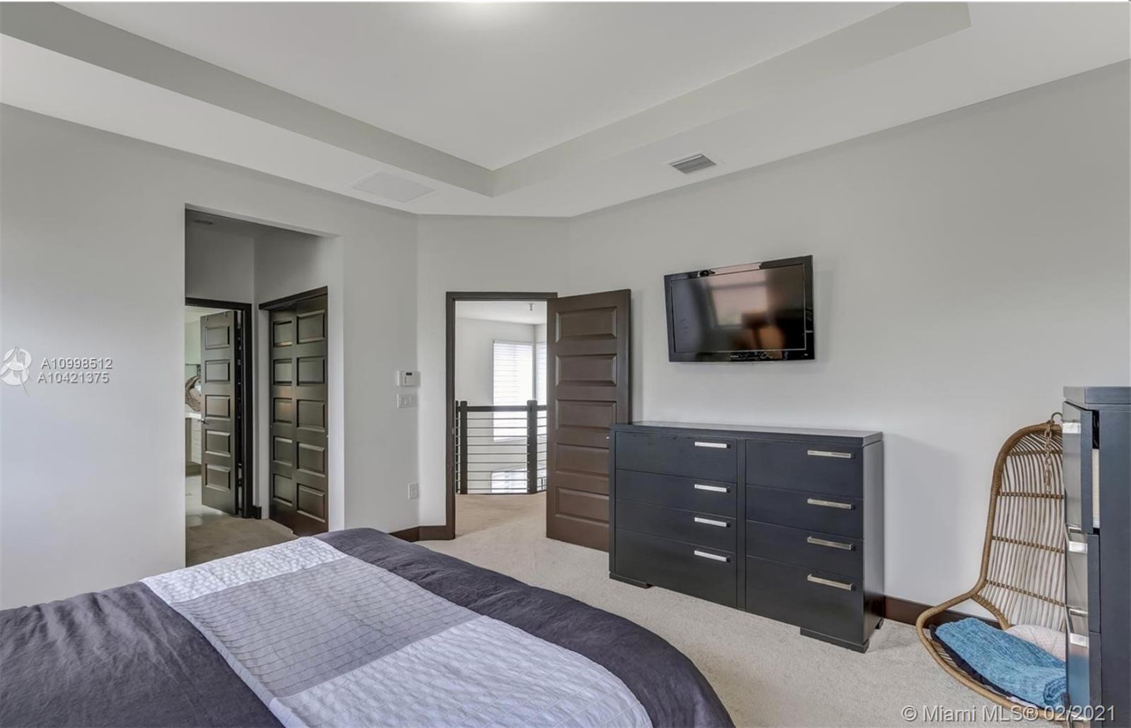 CRESTVIEW WEST - Residential