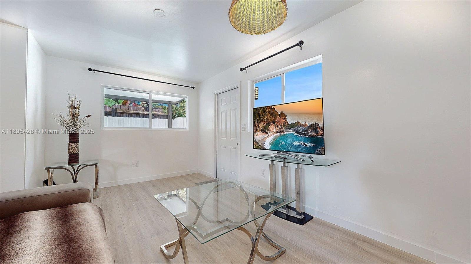 OAKLAWN SUB - Residential Lease
